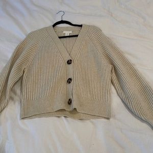 Like new H&M Ivory beige cardigan sweater